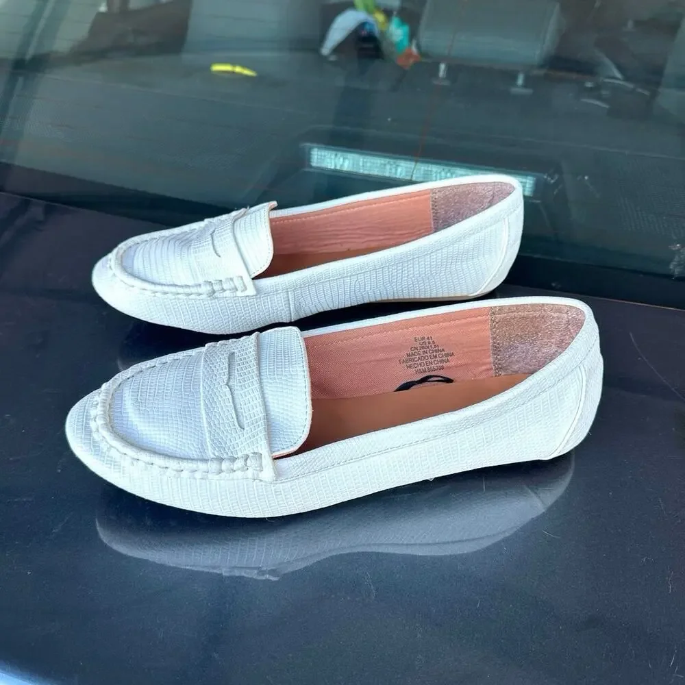 H&M White Patent Leather Women’s Loafers Size‎ 9.5